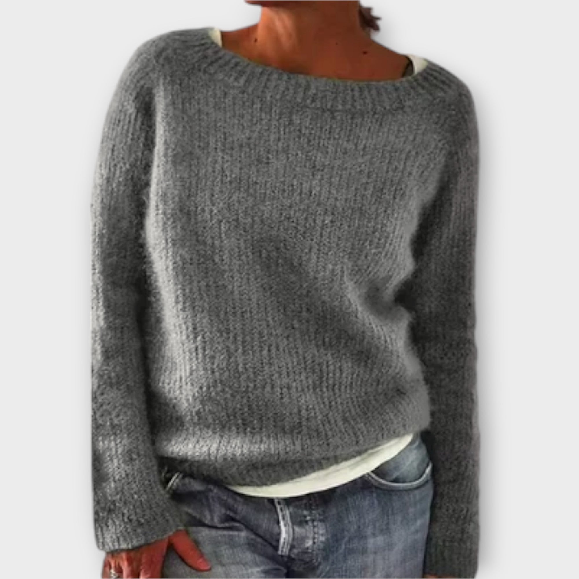 Regine – Sweter z Gładkiej Dzianiny