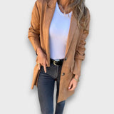 Eloise – Miękki Blazer-Kardigan w Kolorze Kamelowym