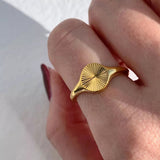 Rizavelle | Pierścionek Sunburst w Złocie 18K