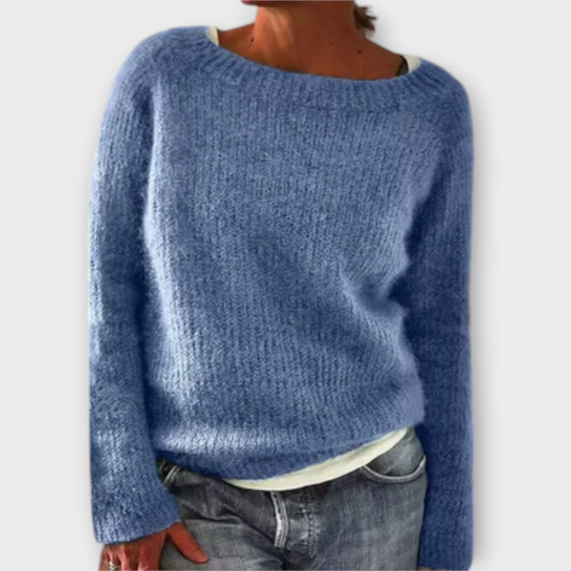 Regine – Sweter z Gładkiej Dzianiny