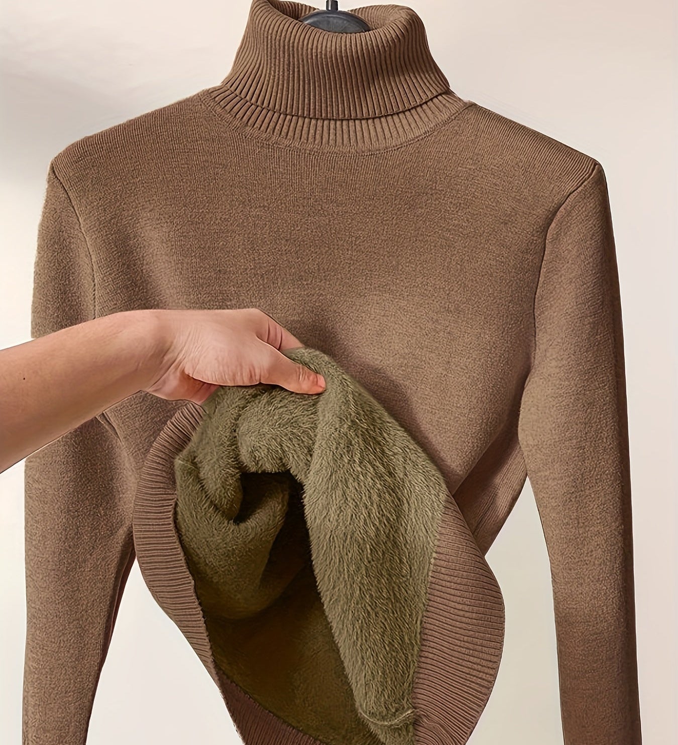 Zoe - Sweter z Wysokim Kołnierzem