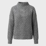 Aroa – Sweter pleciony z golfem