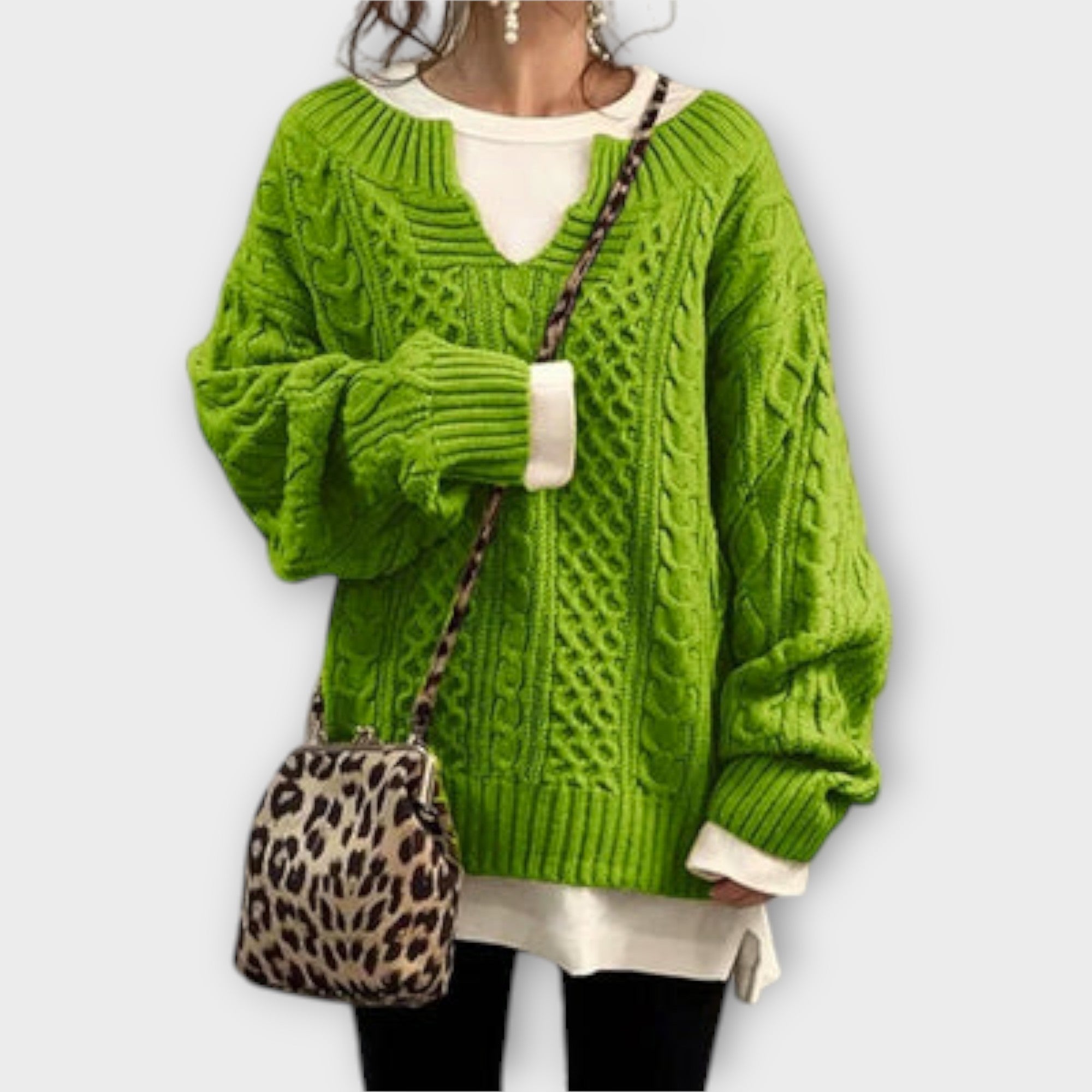Oversize Sweter z Warkoczem