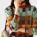 Erika - Sweter z Wysokim Kołnierzem w Stylu Patchwork
